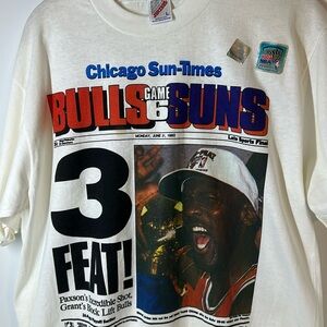 Chicago Bulls 3 Feat 1993 NBA Men’s L NWT T-Shirt, Michael Jordan 3 Peat